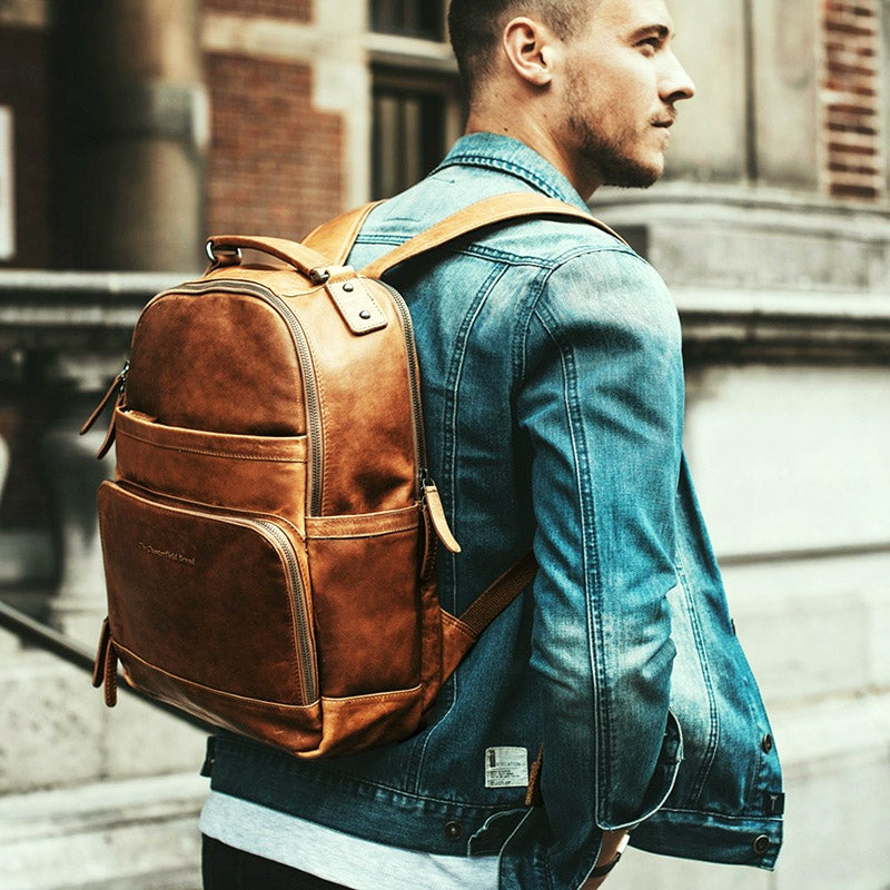 chesterfield-brand-ryggsack-austin-cognac-06_dupgukjp1.jpg