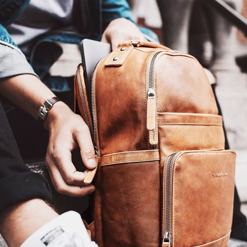 chesterfield-brand-ryggsack-austin-cognac-07.jpg