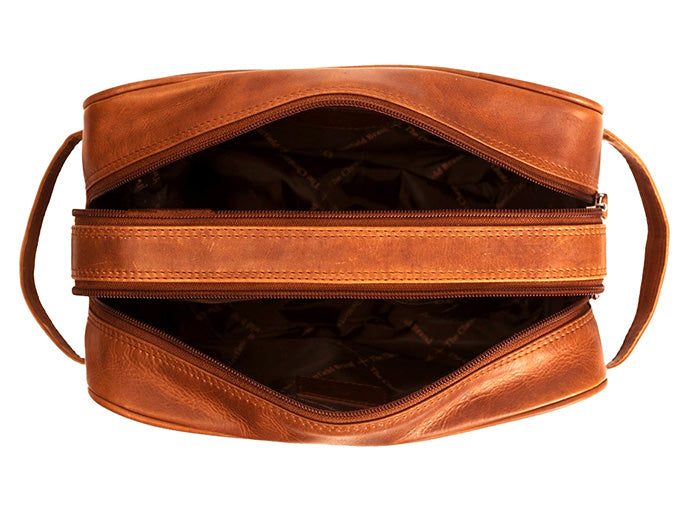 chesterfield-brand-stacy-necessar-cognac-open_dupnhvd01.jpg