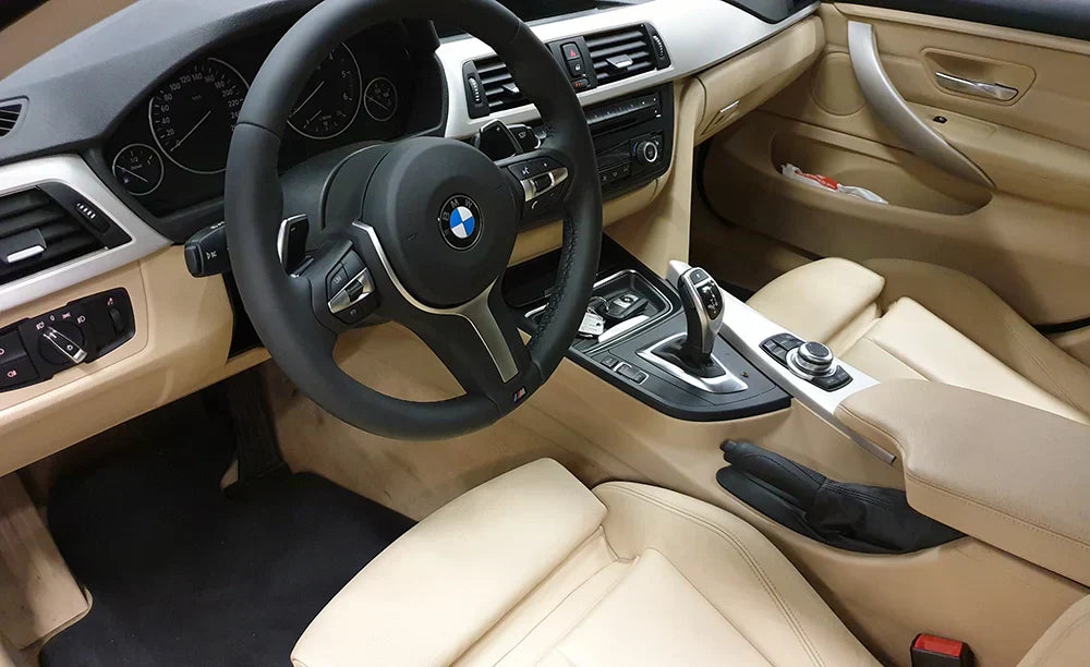 Läder i bilen – så tar du hand om säten, ratt och interiör