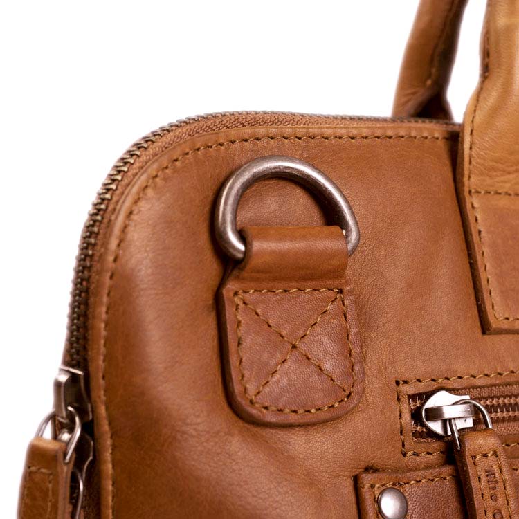 Mochila De Piel Chesterfield James - 32 Cm, Compartimento Para Laptop 14 Pulgadas, Marrón